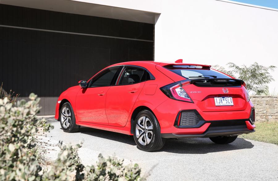  Honda Civic VTi Hatchback 2017 года  (AU) (фото 24 из 40)